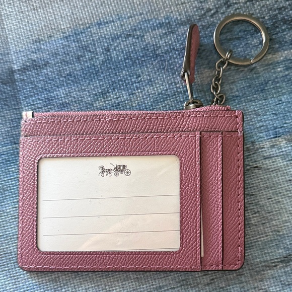 Coach Cream and Pink Shark Print Card Case Key Ring - Picture 2 of 4